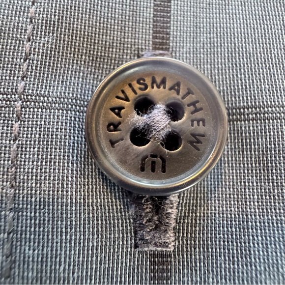 Travis Mathew Men’s XXL/2XL Blue Plaid Short Sleeve Button Up Lightweight Shirt - Picture 5 of 11